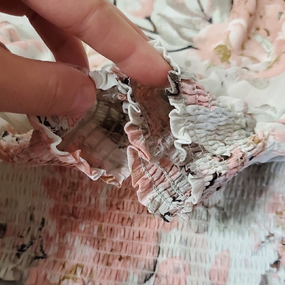 Rachel Zoe Flowy Sheer Floral Long Sleeves Blouse. Green, Pink. Smocked Hem. S. - Picture 3 of 12